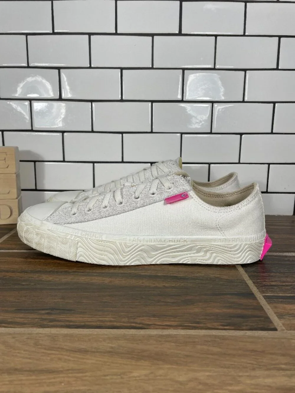 Converse Chuck Taylor All Ox Weekend Shoes Mens Size 9.5 Egret Pink Low Sneakers